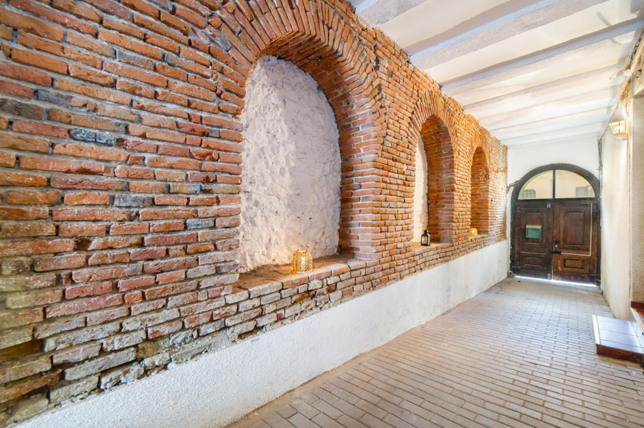 Apartment Lamp House *